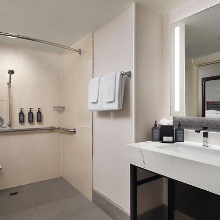 Sheraton Ontario Airport Hotel Екстер'єр фото