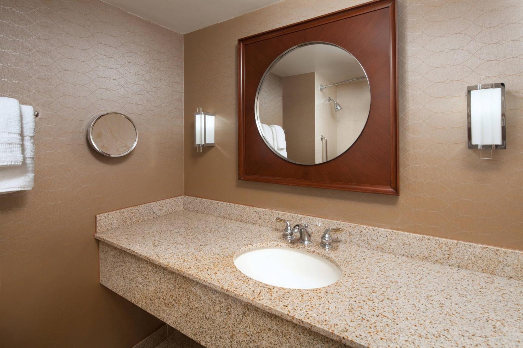 Sheraton Ontario Airport Hotel Екстер'єр фото