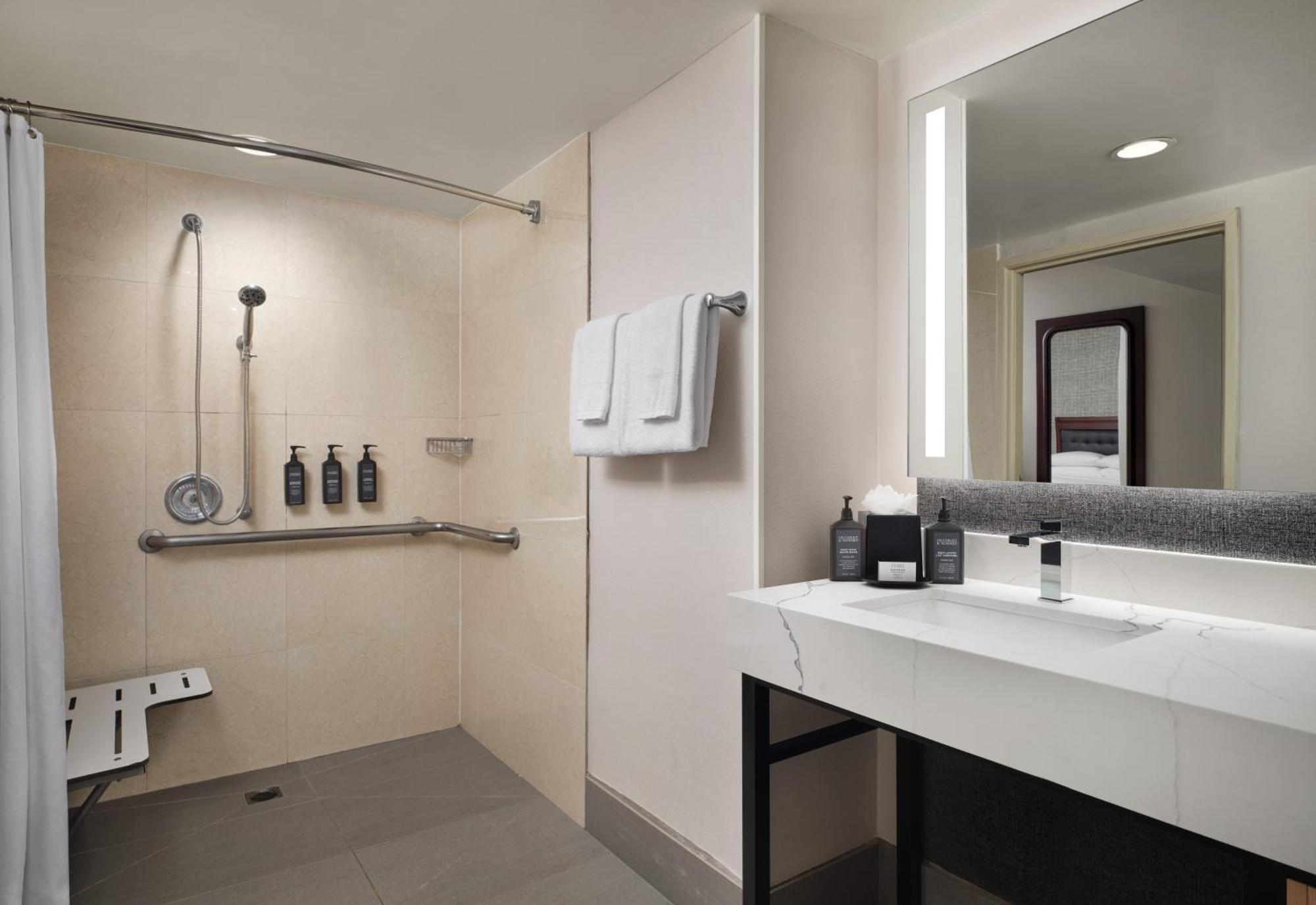 Sheraton Ontario Airport Hotel Екстер'єр фото