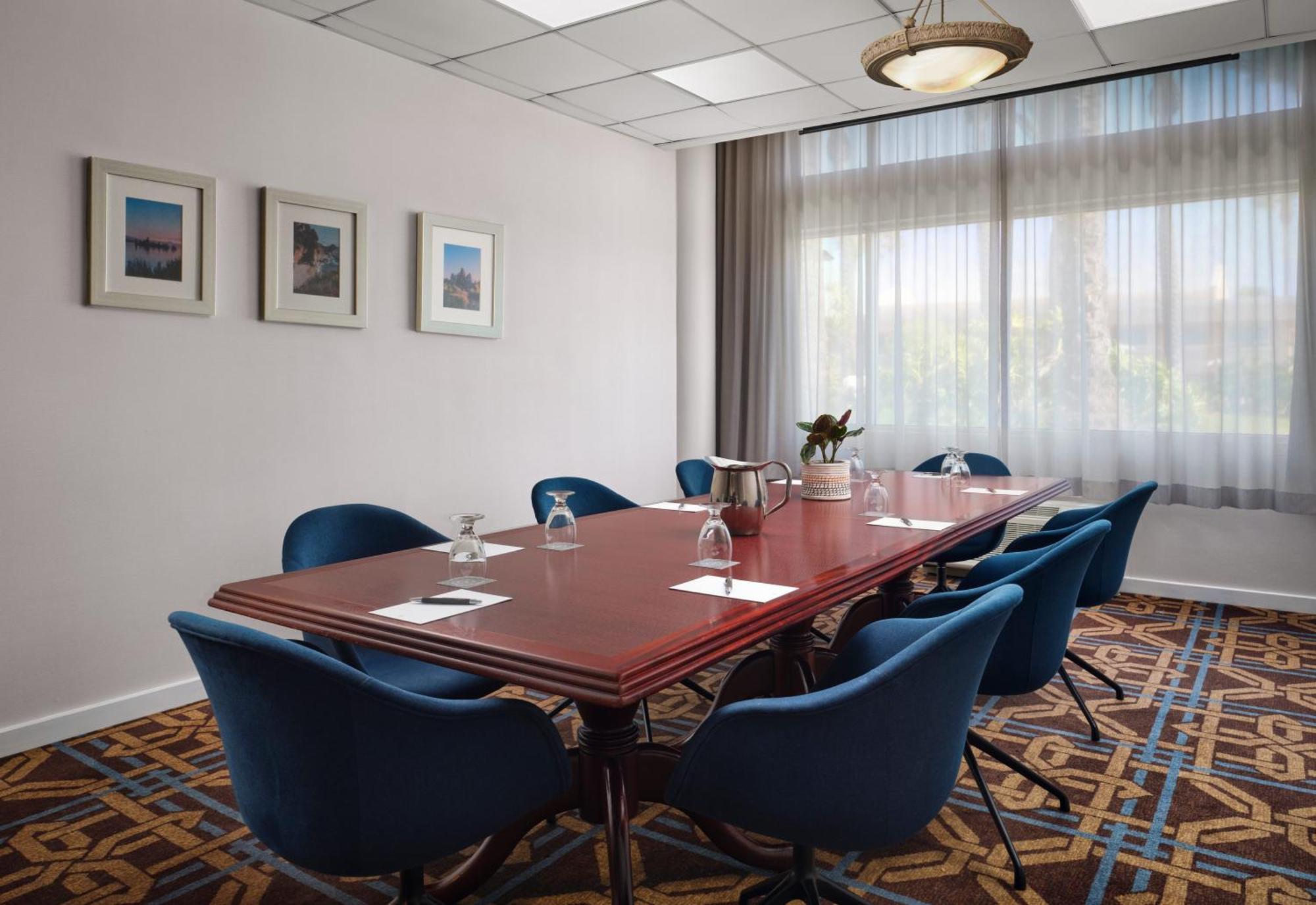 Sheraton Ontario Airport Hotel Екстер'єр фото
