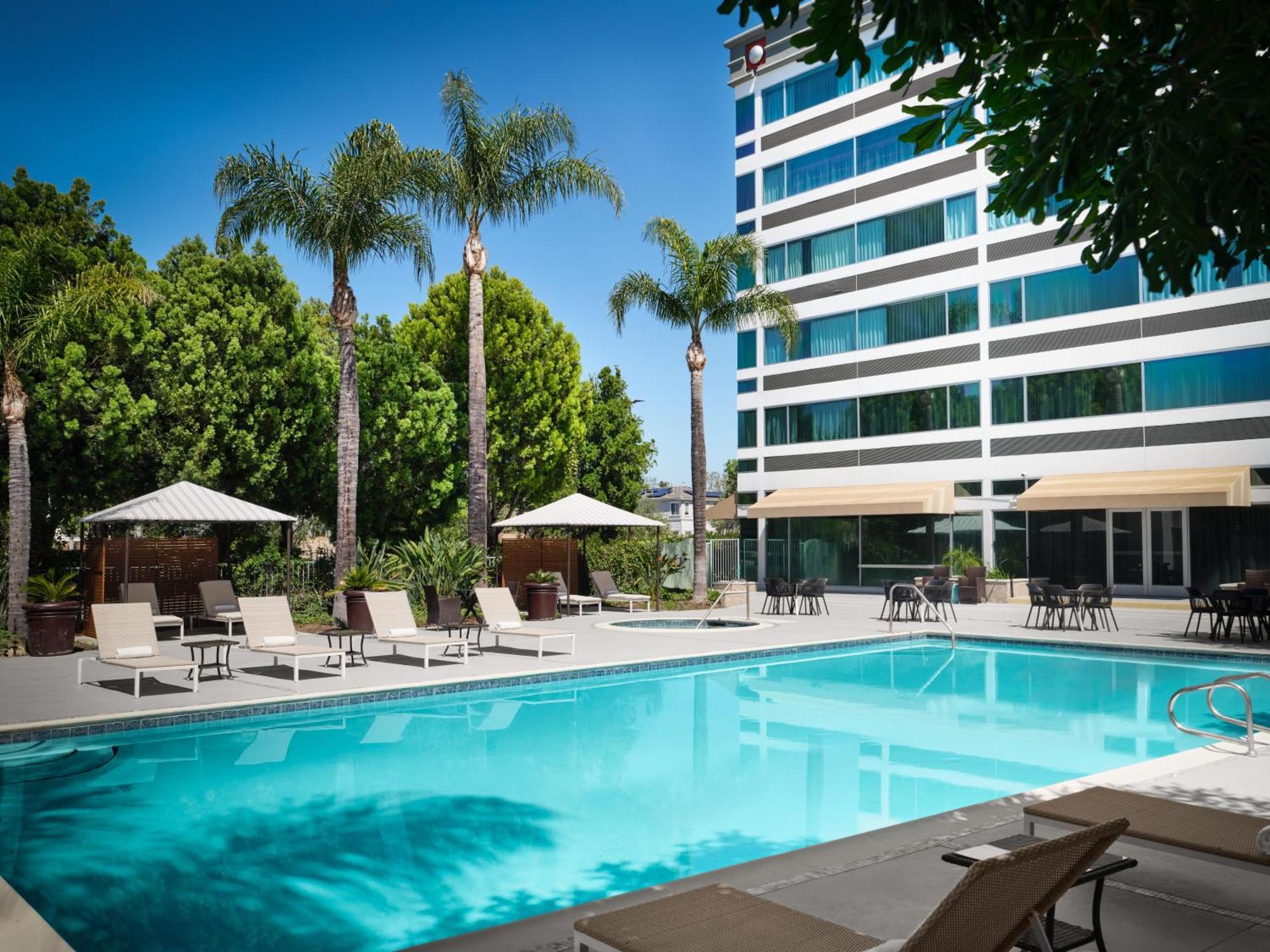 Sheraton Ontario Airport Hotel Екстер'єр фото